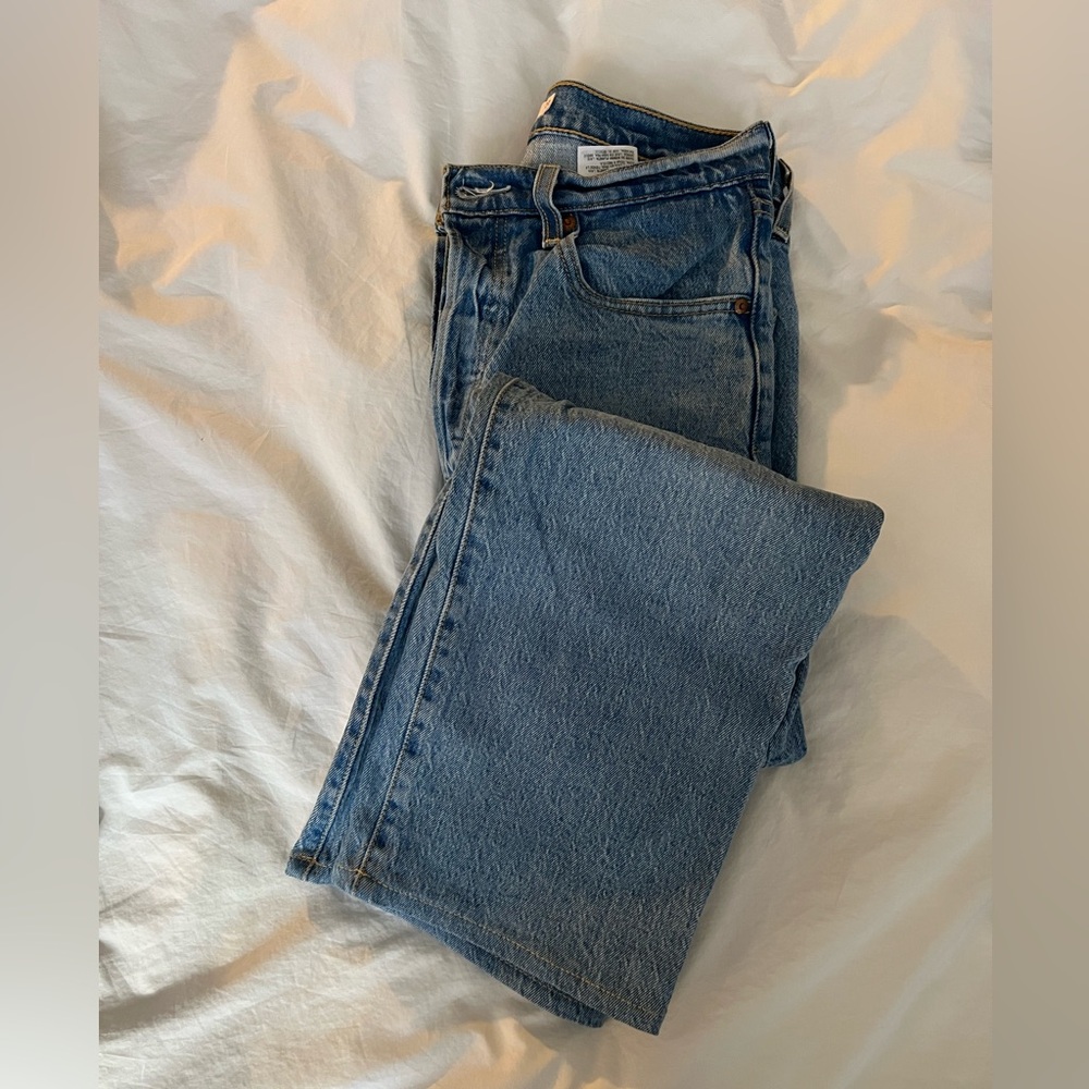 Levi's Ribcage Straight Jeans - Picture 2 of 4